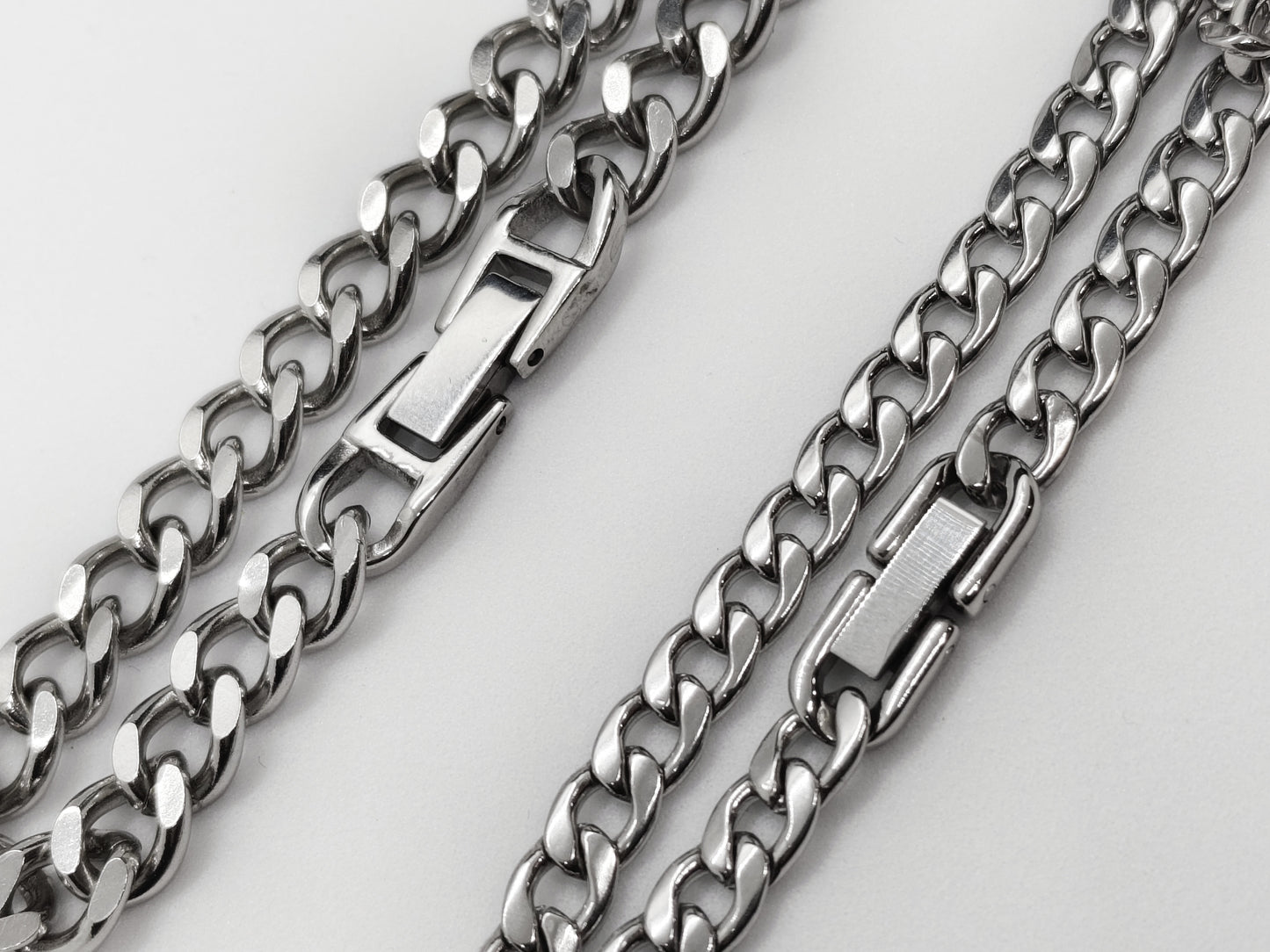 Personalized Minimalist Curb Chain Bracelet