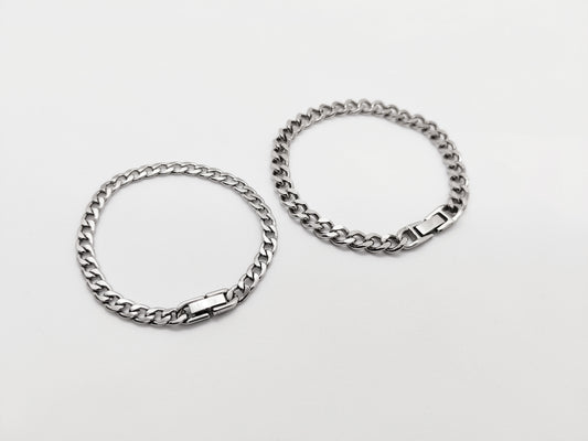 Personalized Minimalist Curb Chain Bracelet