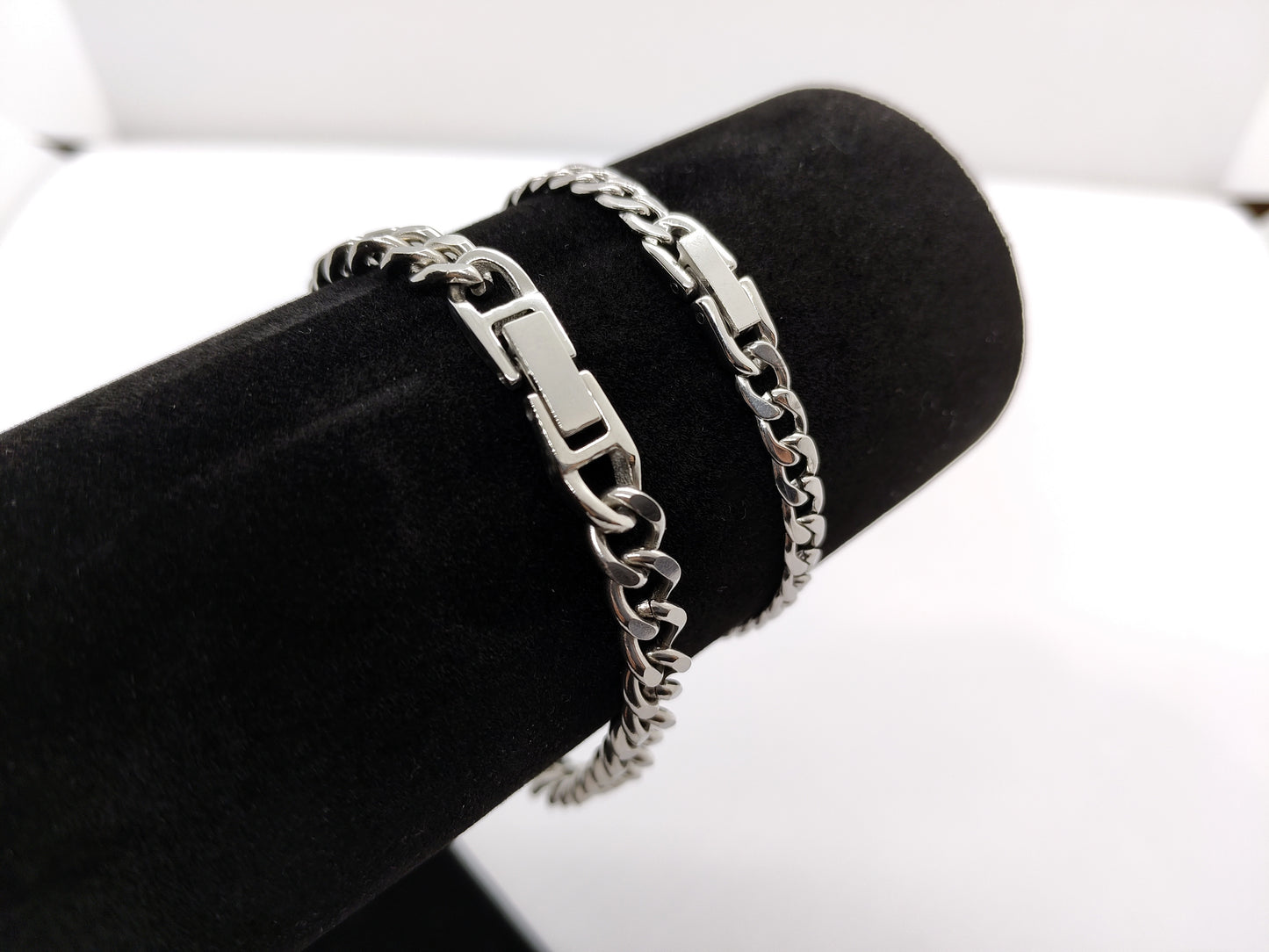 Personalized Minimalist Curb Chain Bracelet