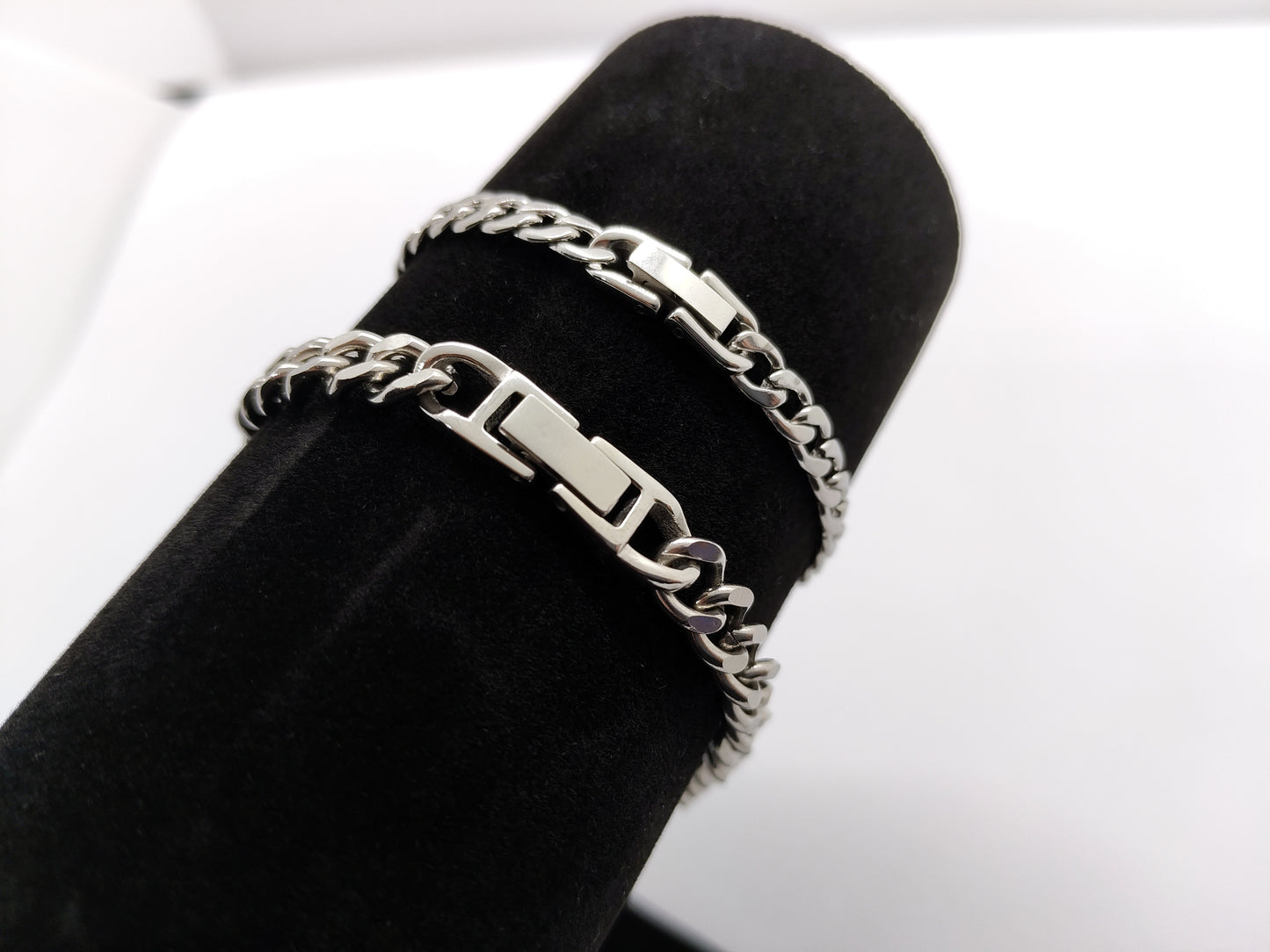 Personalized Minimalist Curb Chain Bracelet
